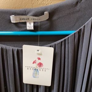 Boutique gray sleeveless dress